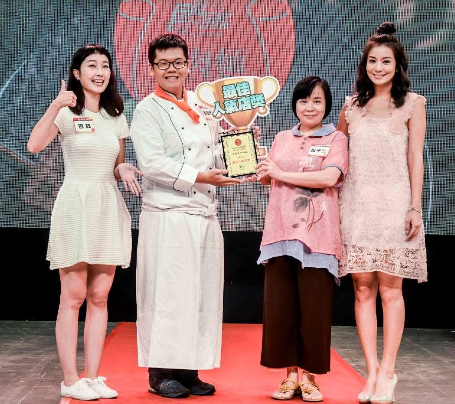 扛起創新牛肉麵大旗，牛易館二代許賀凱如何把台灣味推向國...