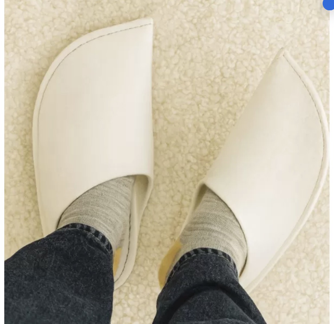 室內拖鞋製作現場