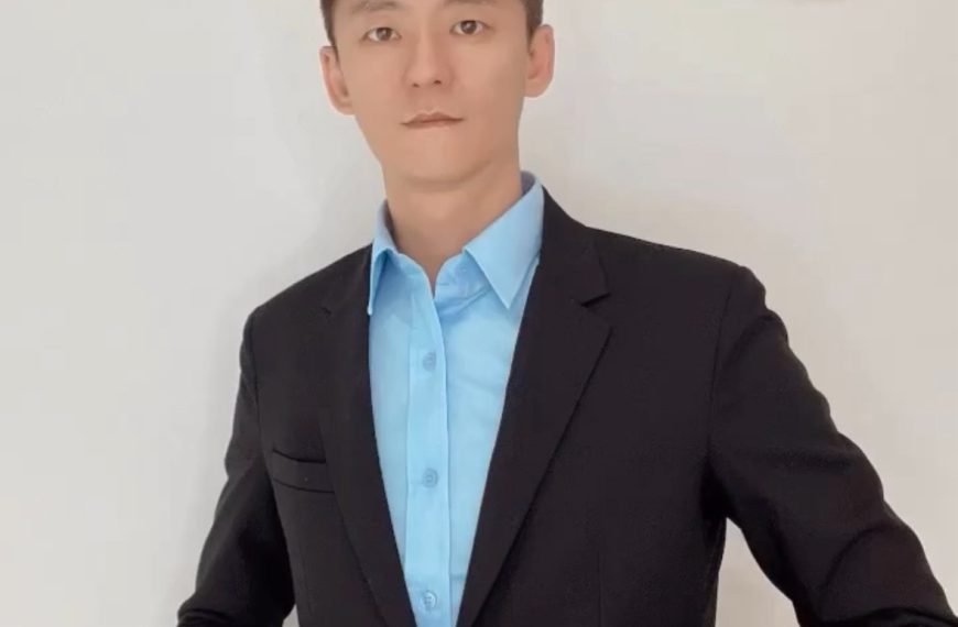 卡度造型沙龍受訪者俊彥 Stanley 肖像